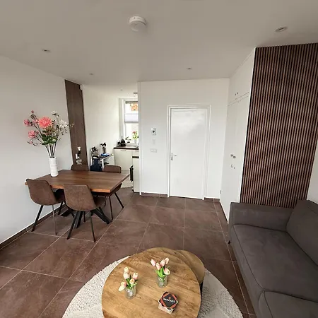 Apartment Maisonnette Indysenne *